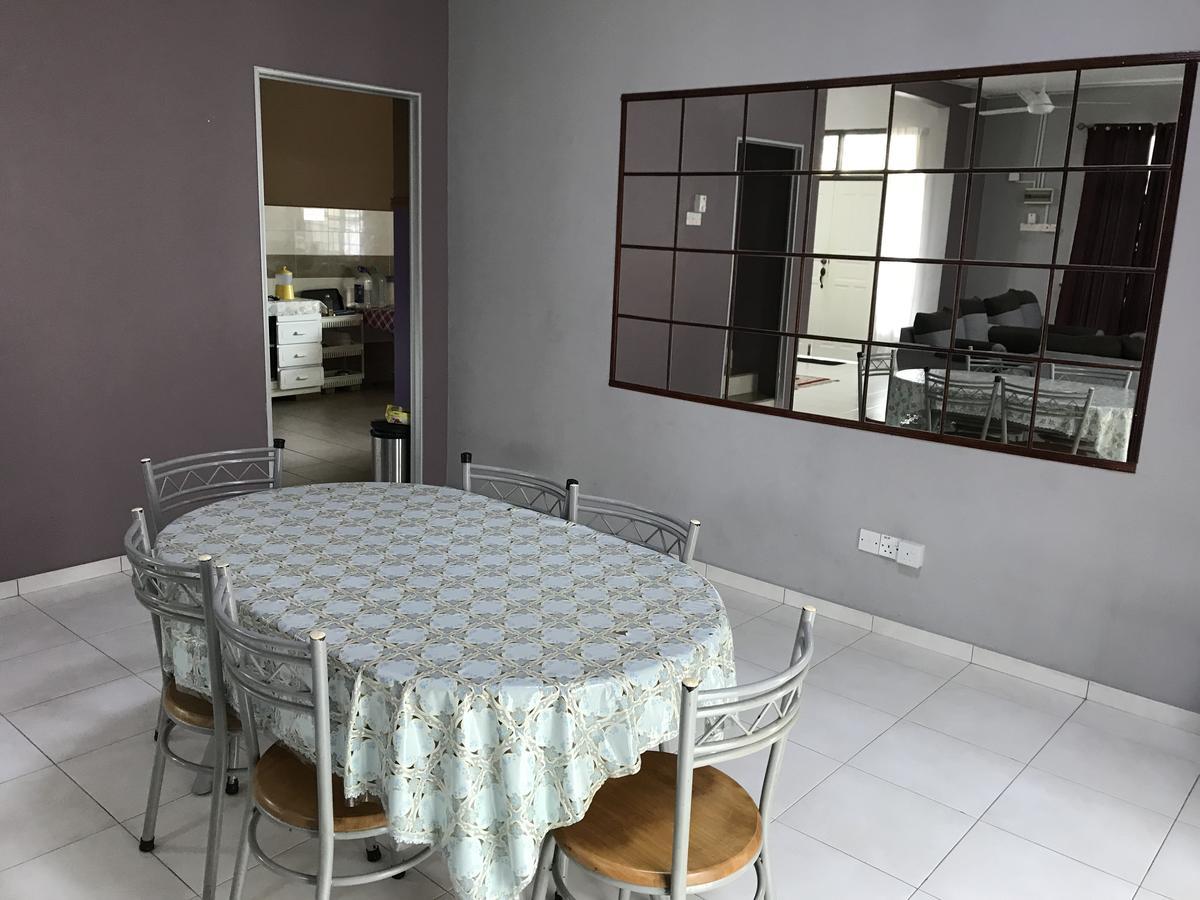 Homestay Melaka Executive エクステリア 写真
